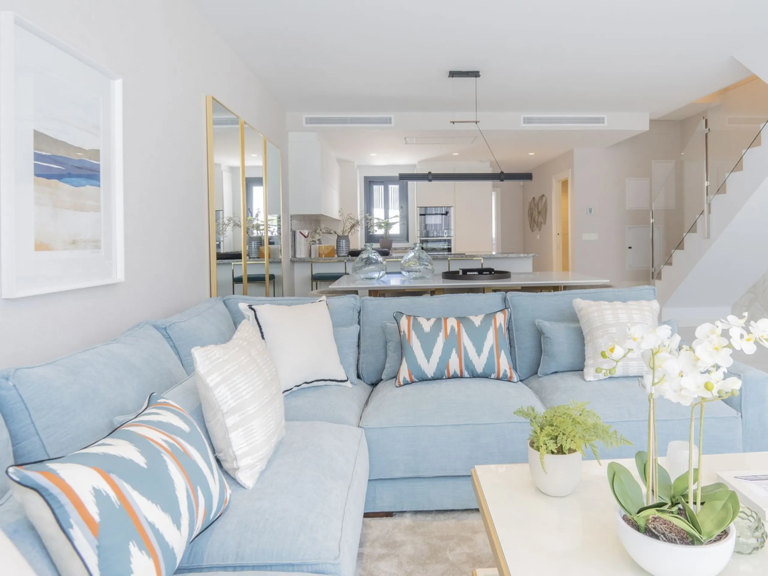 Magnificent 4-bedroom corner semi-detached villa in Marein Village, Los Naranjos, Marbella!