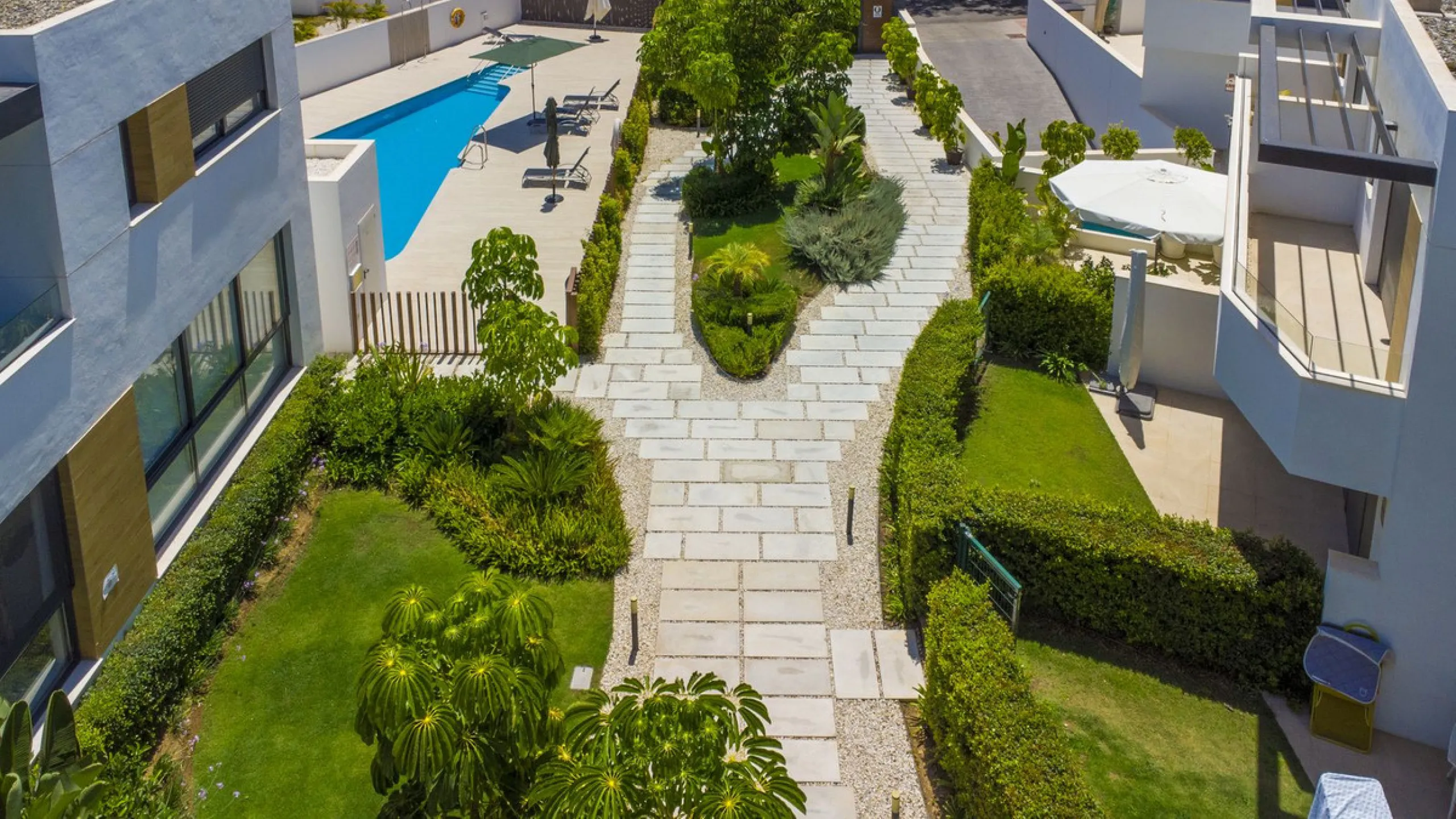 Magnificent 4-bedroom corner semi-detached villa in Marein Village, Los Naranjos, Marbella!