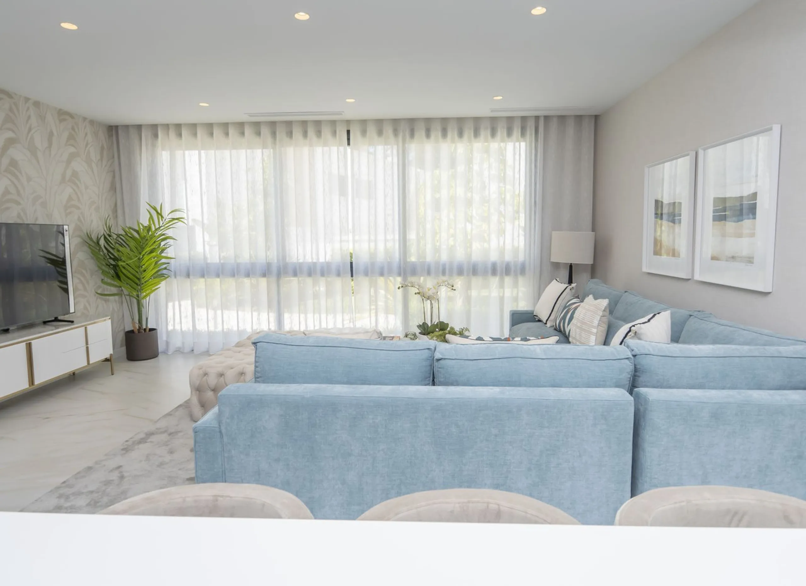 Magnificent 4-bedroom corner semi-detached villa in Marein Village, Los Naranjos, Marbella!