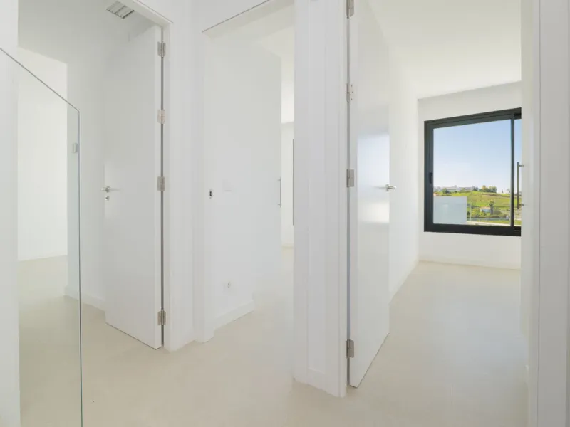 Magnificent high-end semi-detached villa located in the Serene Atalaya development, Estepona, Málaga, set within one of the most prestigious and sought-after residential areas of the Costa del Sol. The New Golden Mile has established itself as a benchmark