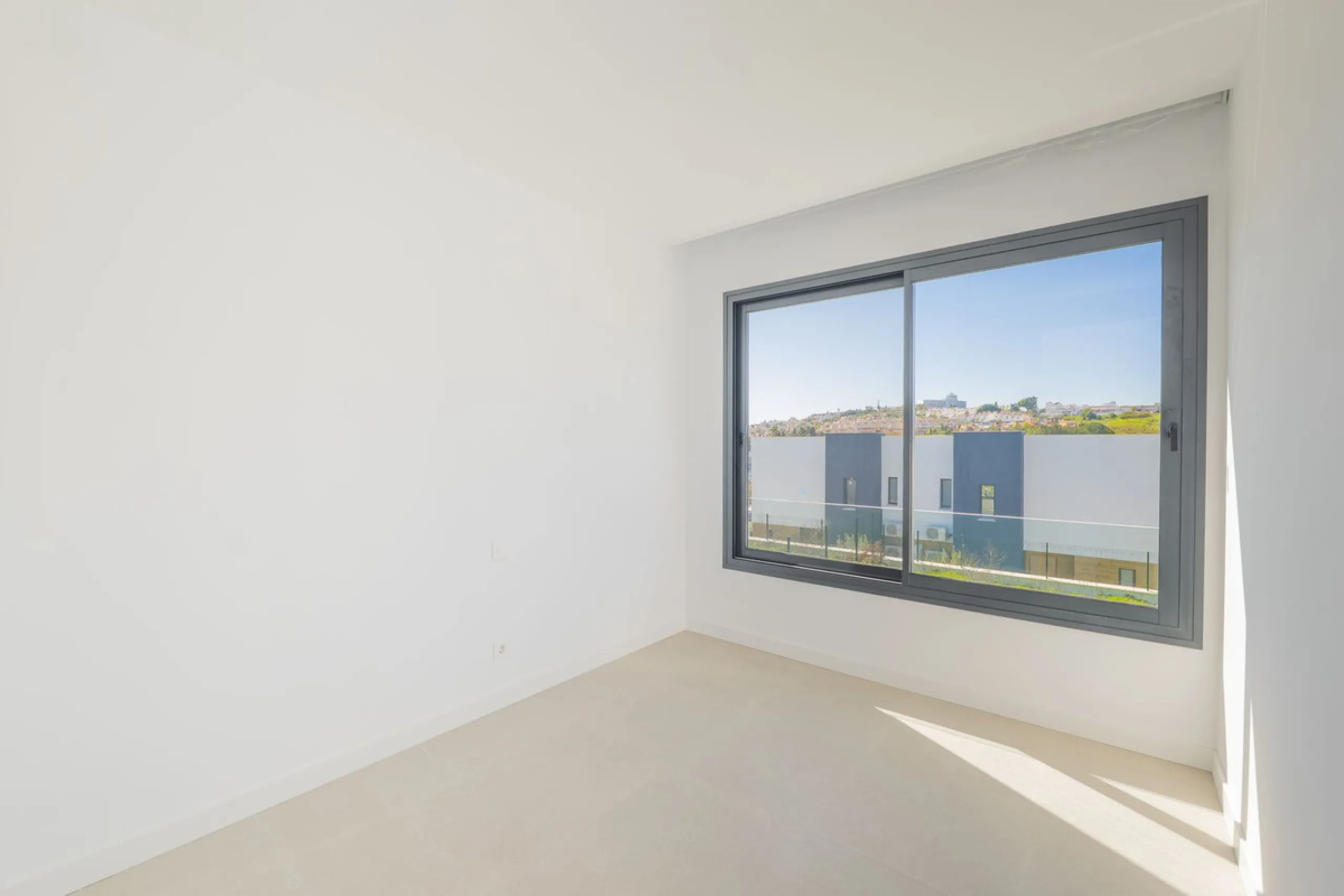 Magnificent high-end semi-detached villa located in the Serene Atalaya development, Estepona, Málaga, set within one of the most prestigious and sought-after residential areas of the Costa del Sol. The New Golden Mile has established itself as a benchmark