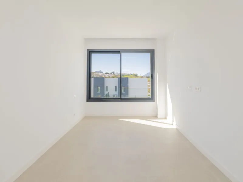Magnificent high-end semi-detached villa located in the Serene Atalaya development, Estepona, Málaga, set within one of the most prestigious and sought-after residential areas of the Costa del Sol. The New Golden Mile has established itself as a benchmark