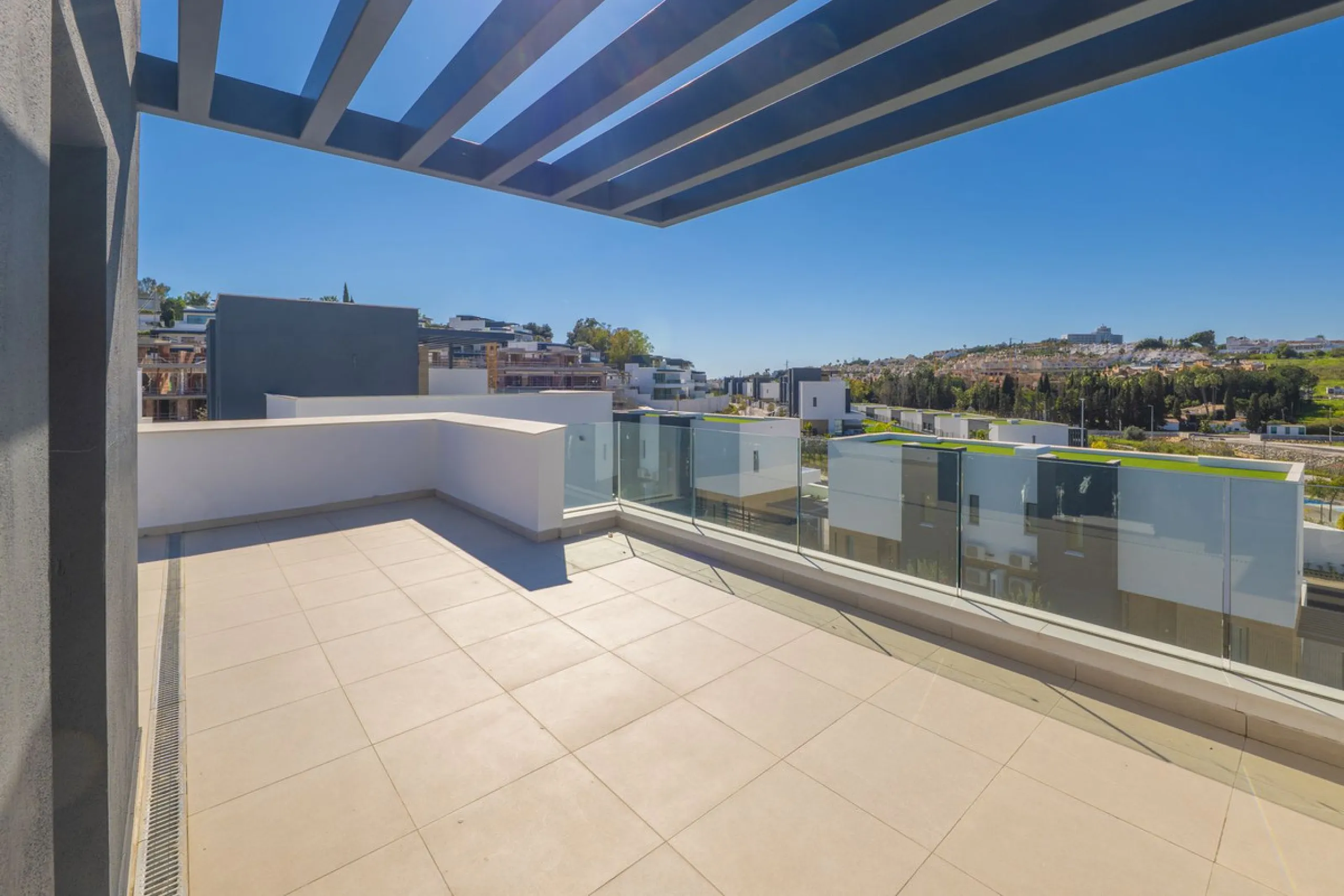 Magnificent high-end semi-detached villa located in the Serene Atalaya development, Estepona, Málaga, set within one of the most prestigious and sought-after residential areas of the Costa del Sol. The New Golden Mile has established itself as a benchmark