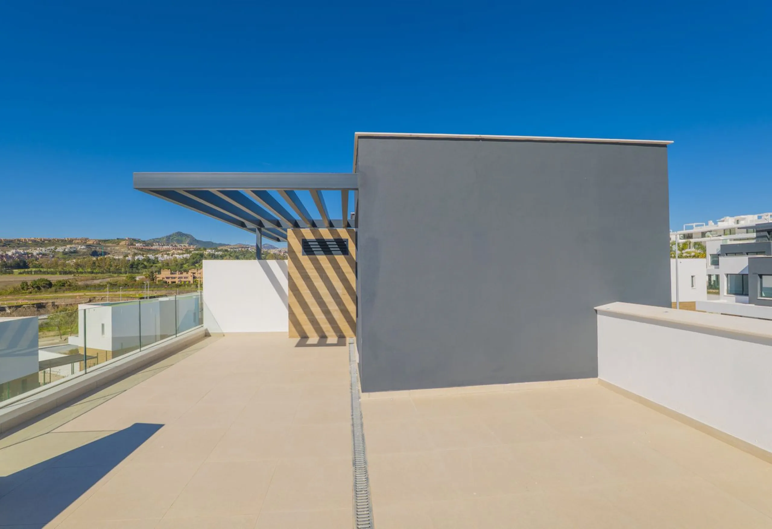 Magnificent high-end semi-detached villa located in the Serene Atalaya development, Estepona, Málaga, set within one of the most prestigious and sought-after residential areas of the Costa del Sol. The New Golden Mile has established itself as a benchmark