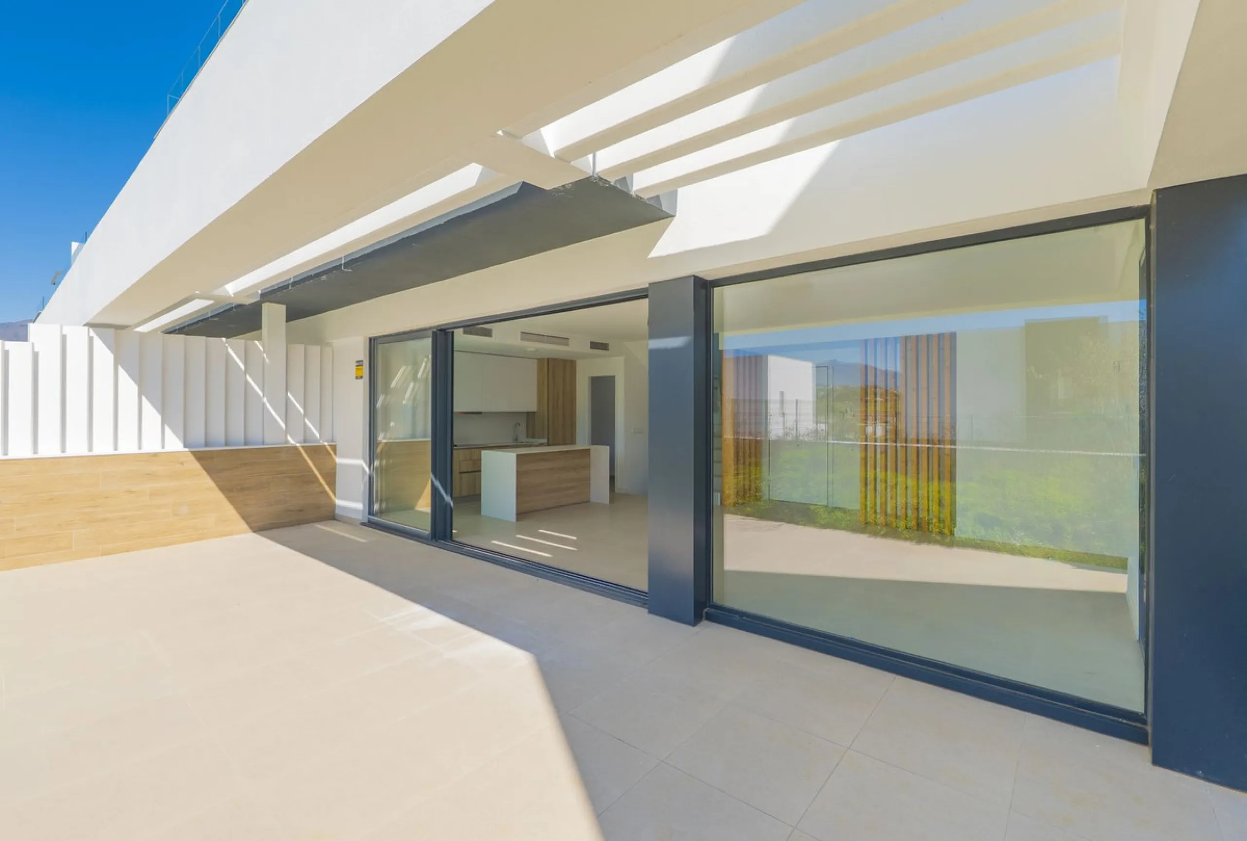 Magnificent high-end semi-detached villa located in the Serene Atalaya development, Estepona, Málaga, set within one of the most prestigious and sought-after residential areas of the Costa del Sol. The New Golden Mile has established itself as a benchmark