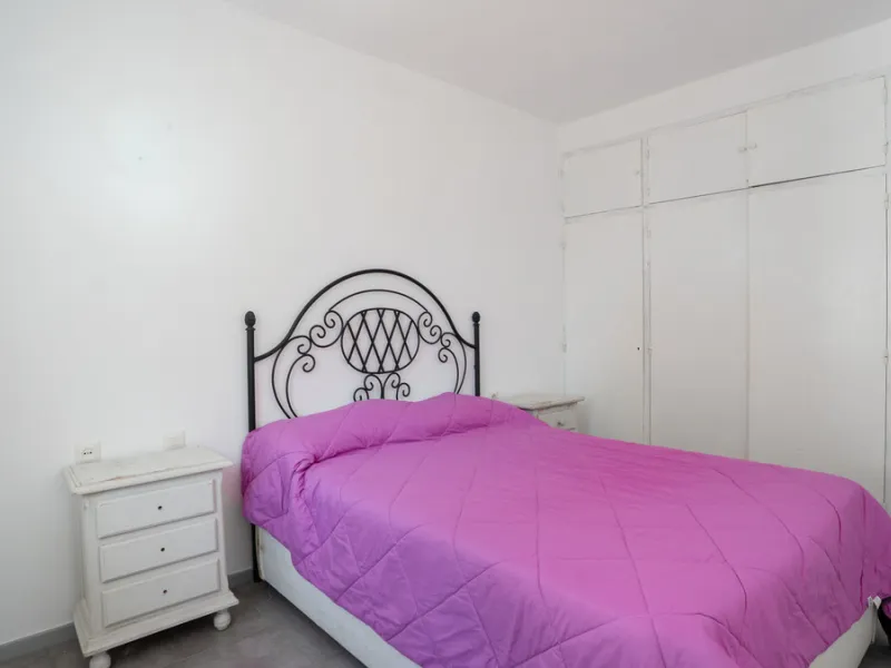 This delightful finca presents a rare opportunity for those seeking a charming retreat on the Costa del Sol. With its inviting atmosphere and potential for personalisation, this property is perfect for buyers looking to create their own haven in a sought-