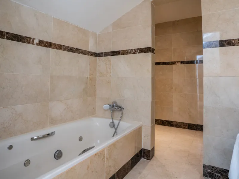 Apartment - Penthouse в продаже в Marbella, Málaga. В доме 2 спален и 2 ванных комнат. Площадь дома 200 м²