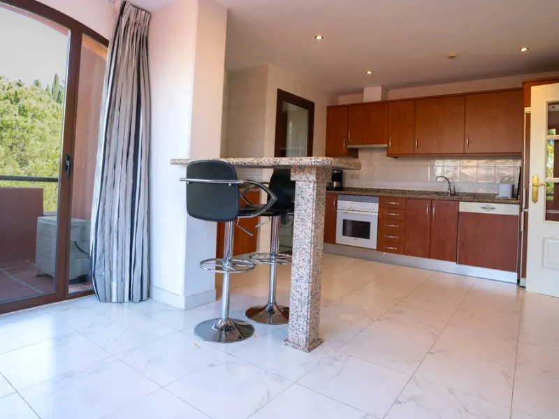 Apartment - Penthouse в продаже в Marbella, Málaga. В доме 2 спален и 2 ванных комнат. Площадь дома 200 м²