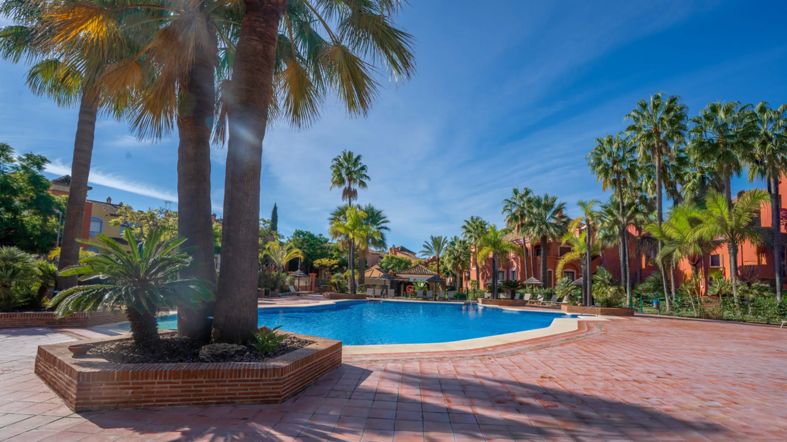 Apartment - Penthouse в продаже в Marbella, Málaga. В доме 2 спален и 2 ванных комнат. Площадь дома 200 м²