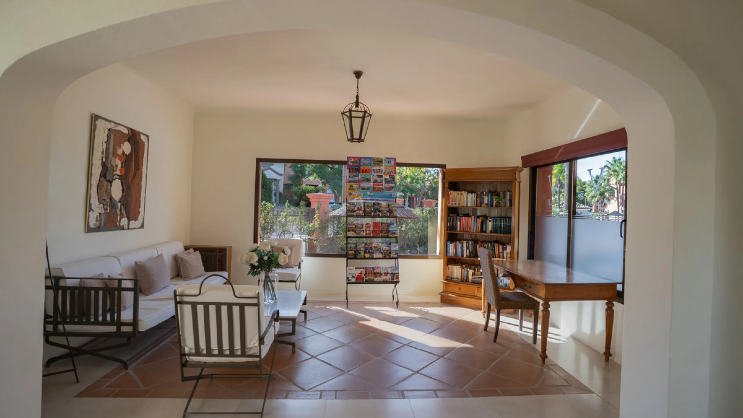 Apartment - Penthouse в продаже в Marbella, Málaga. В доме 2 спален и 2 ванных комнат. Площадь дома 200 м²
