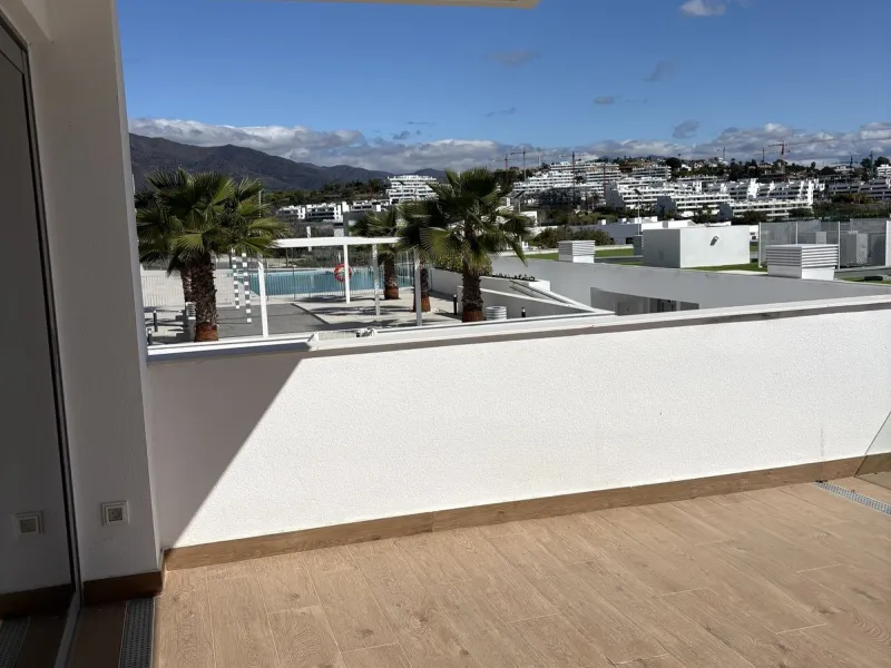 Apartment - Ground Floor Apartment в продаже в Estepona, Málaga. В доме 2 спален и 2 ванных комнат. Площадь дома 110 м²