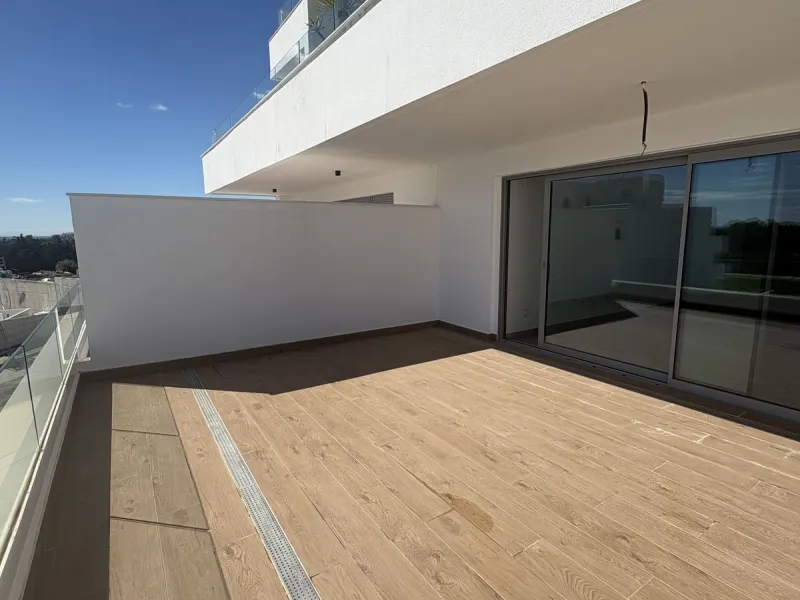 Apartment - Ground Floor Apartment в продаже в Estepona, Málaga. В доме 2 спален и 2 ванных комнат. Площадь дома 110 м²