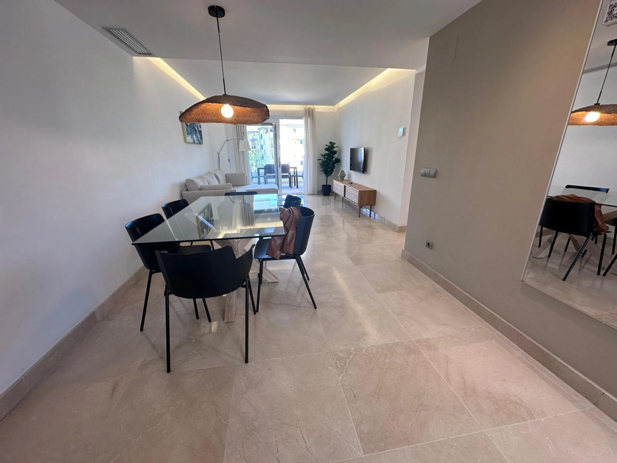 Bright 3-bedroom apartment in the heart of san pedro de alcántara