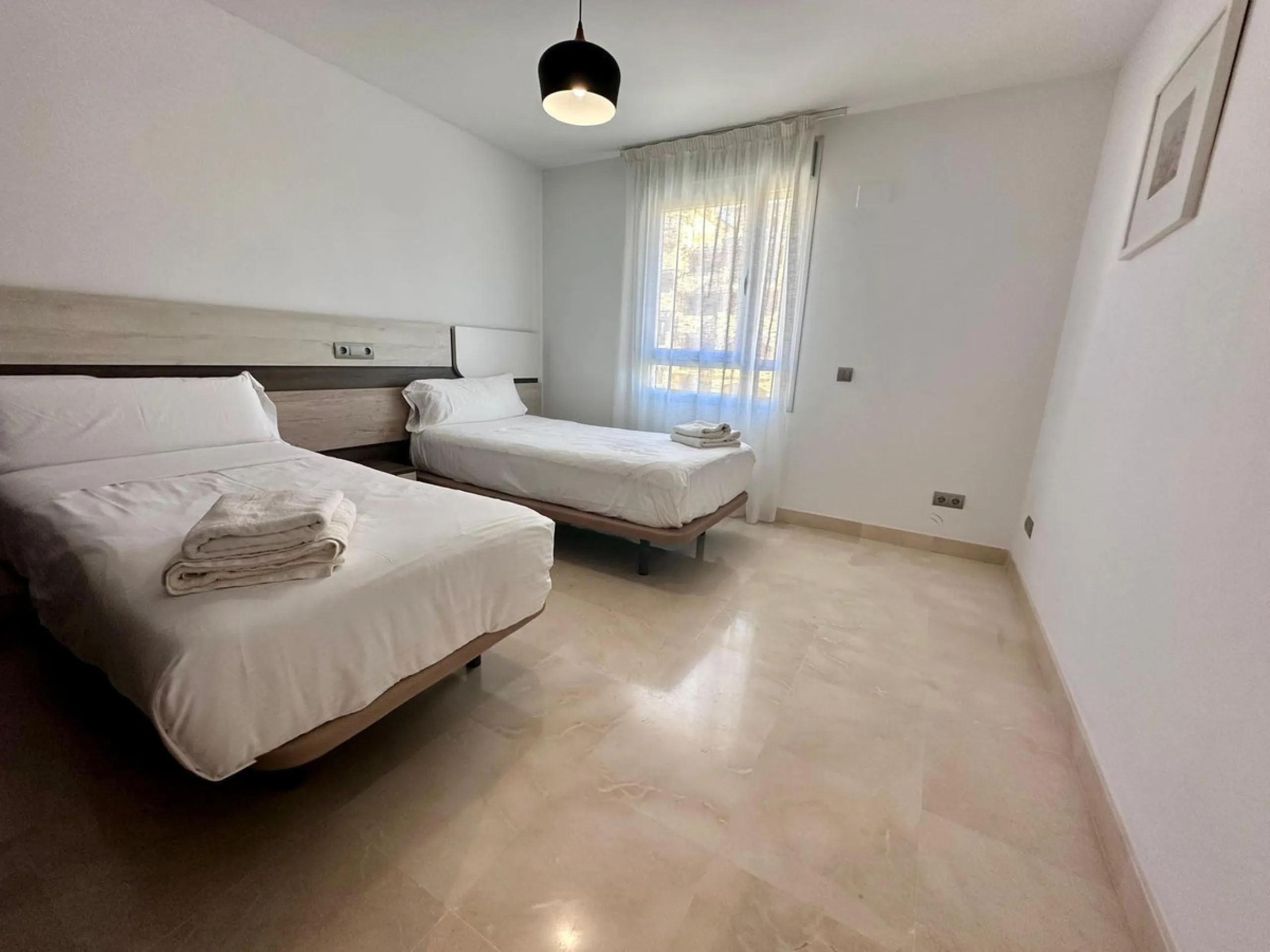 Bright 3-bedroom apartment in the heart of san pedro de alcántara