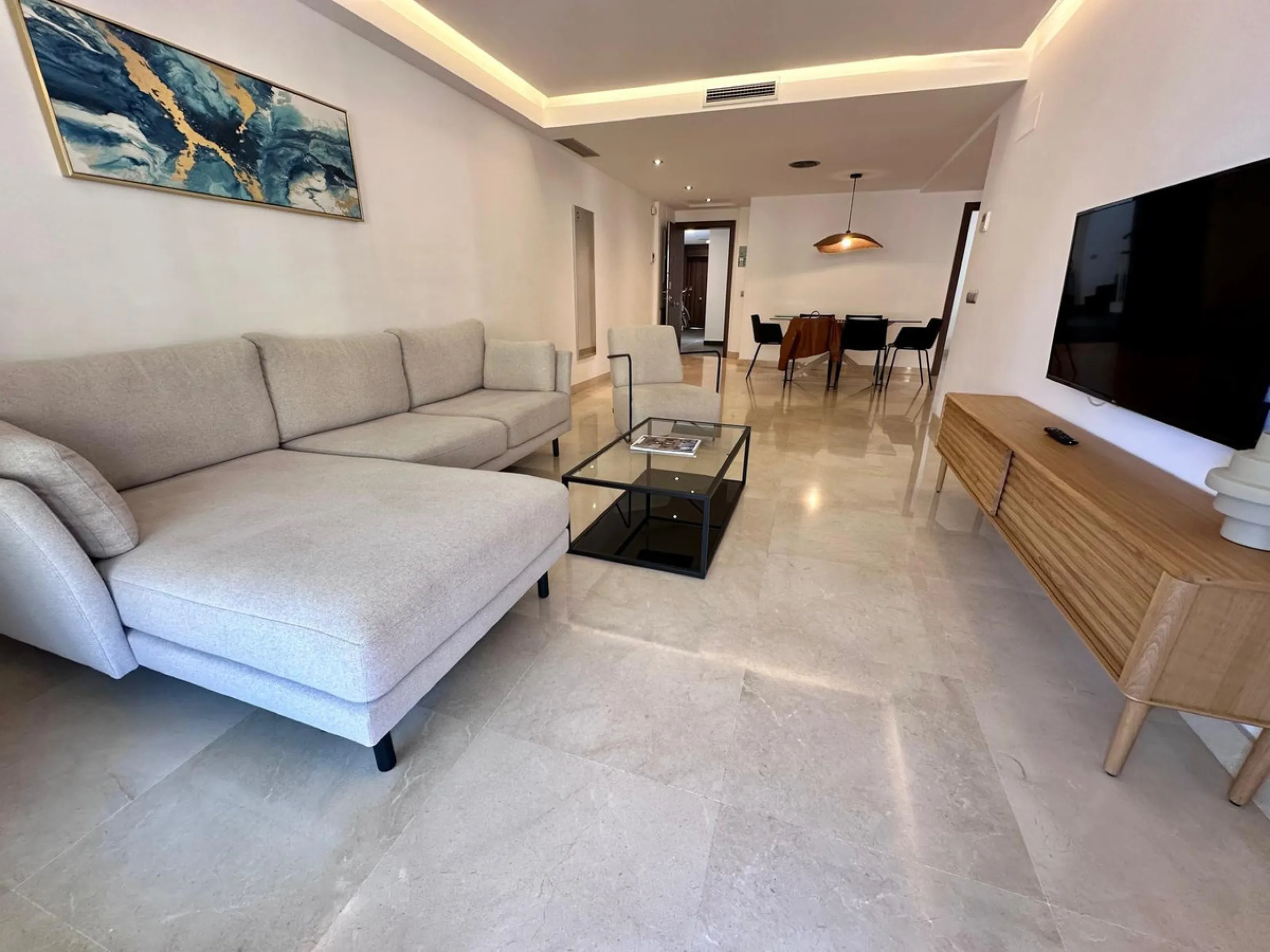 Bright 3-bedroom apartment in the heart of san pedro de alcántara