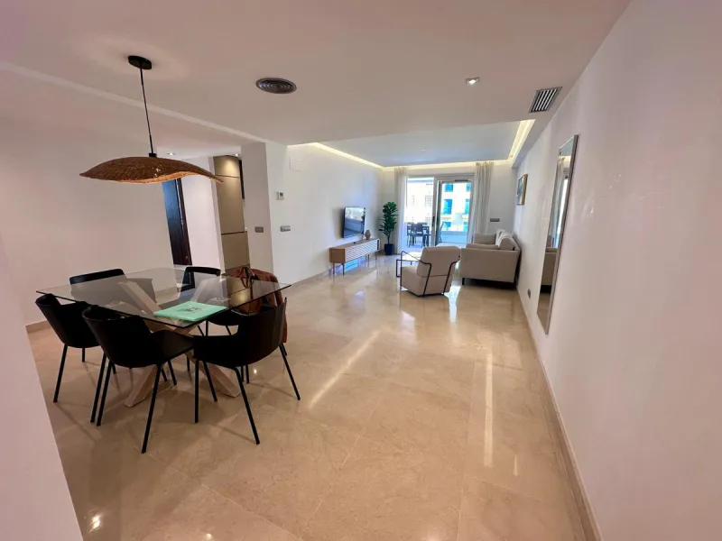 Bright 3-bedroom apartment in the heart of san pedro de alcántara