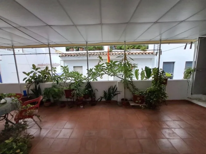 Commercial - Hotel в продаже в Marbella, Málaga. Площадь дома 1018 м²