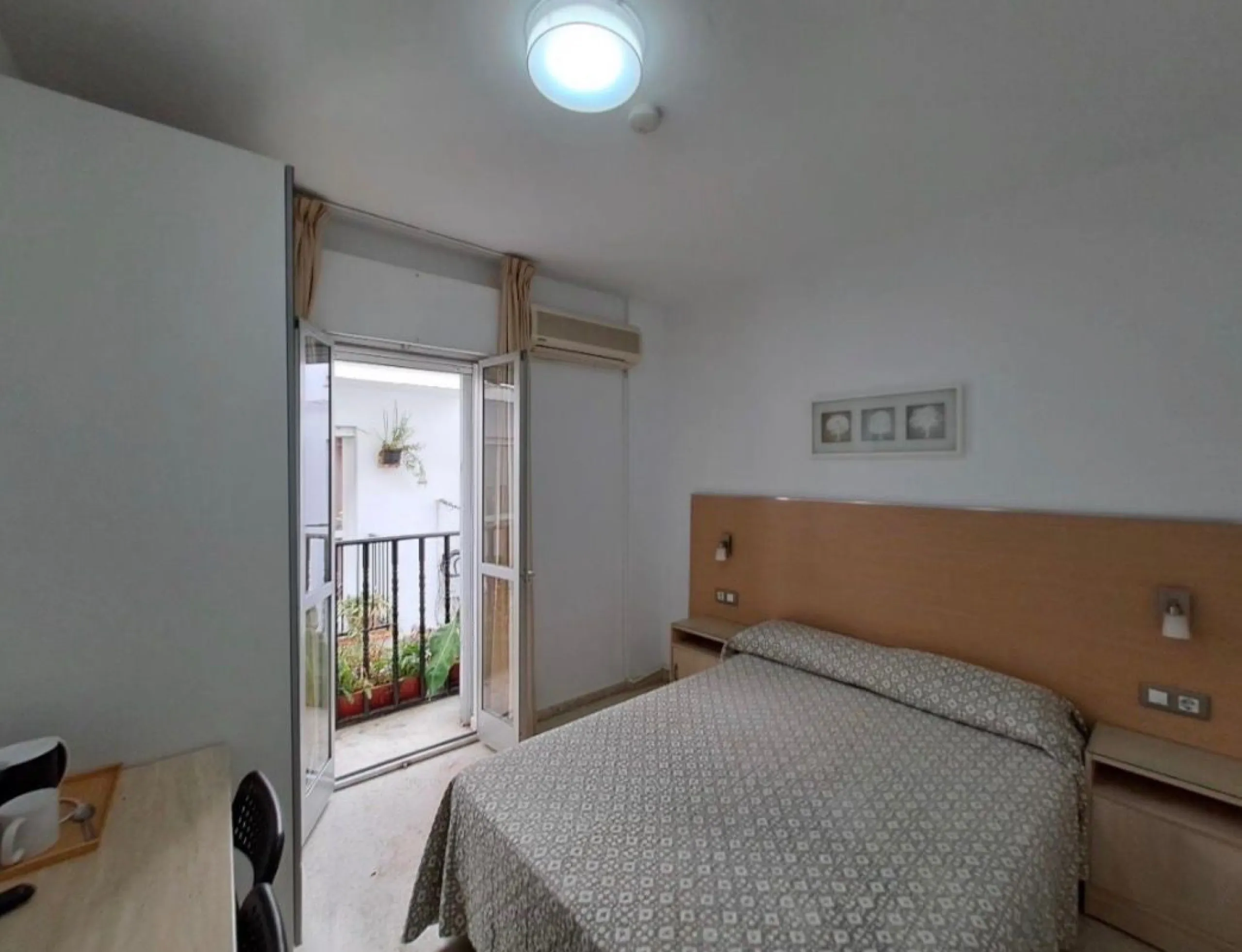 Commercial - Hotel в продаже в Marbella, Málaga. Площадь дома 1018 м²