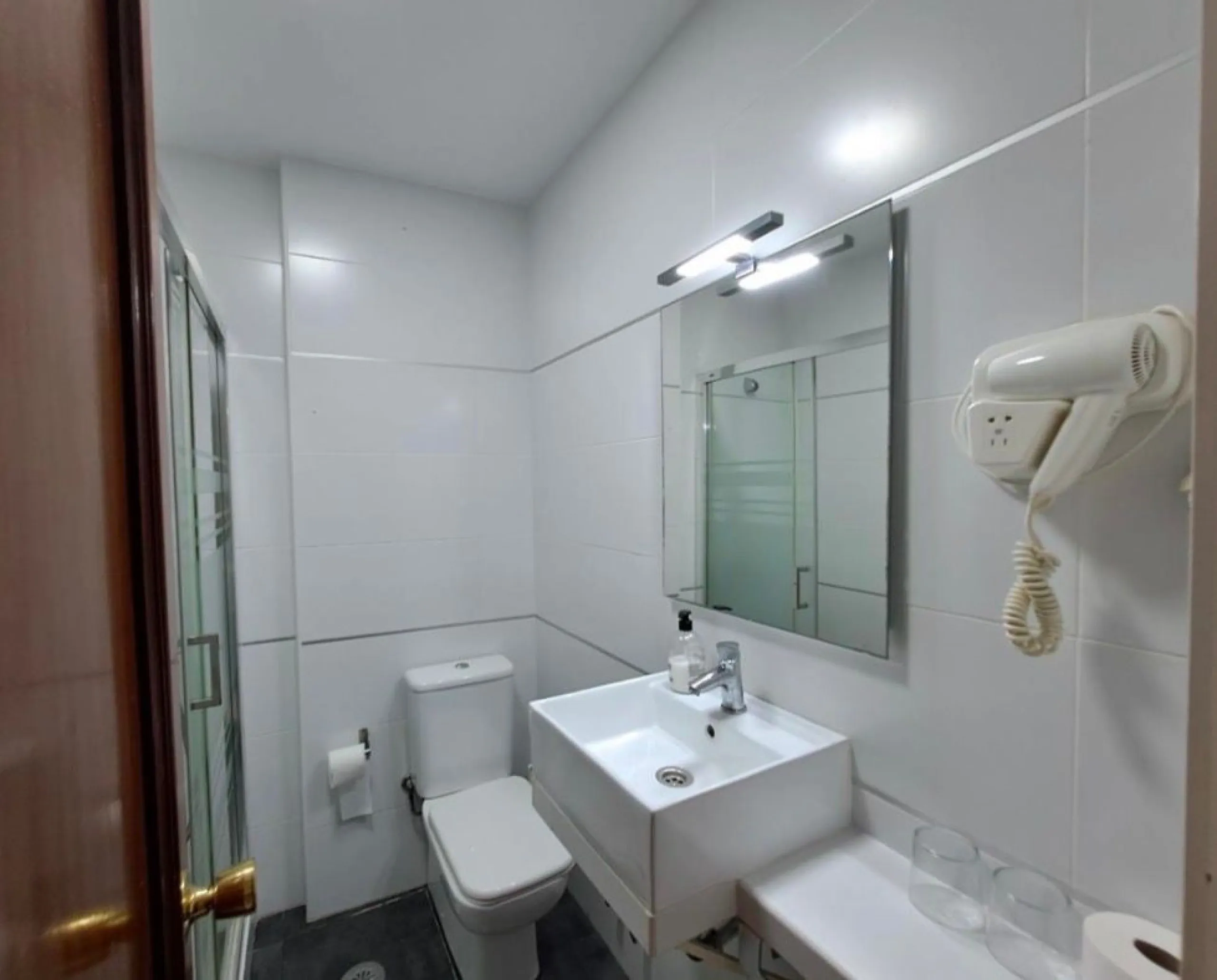 Commercial - Hotel в продаже в Marbella, Málaga. Площадь дома 1018 м²