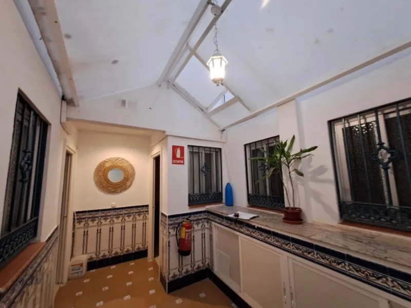 Commercial - Hotel в продаже в Marbella, Málaga. Площадь дома 1018 м²