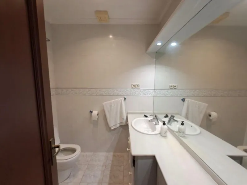 Commercial - Hotel в продаже в Marbella, Málaga. Площадь дома 1018 м²
