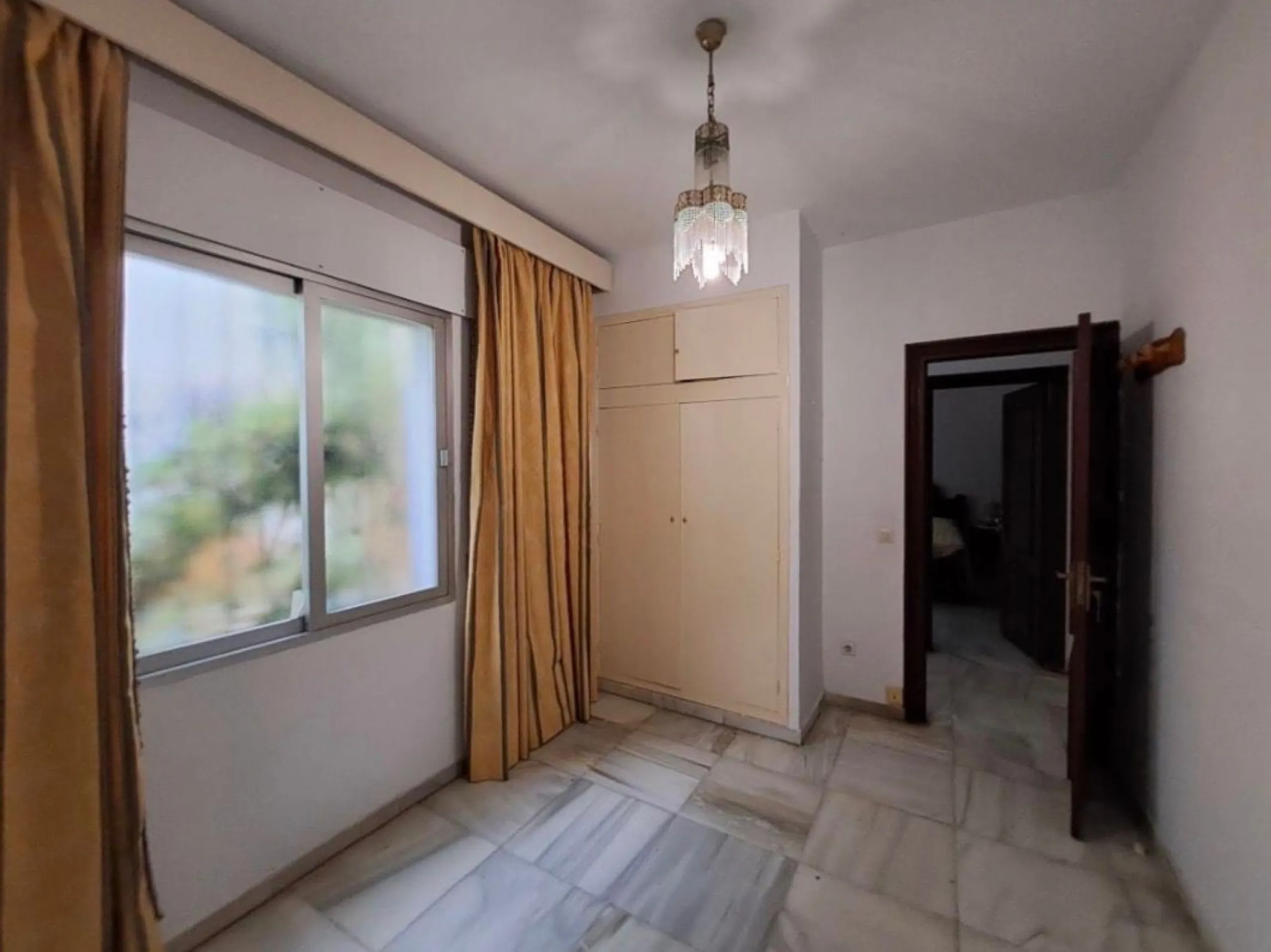 Commercial - Hotel в продаже в Marbella, Málaga. Площадь дома 1018 м²