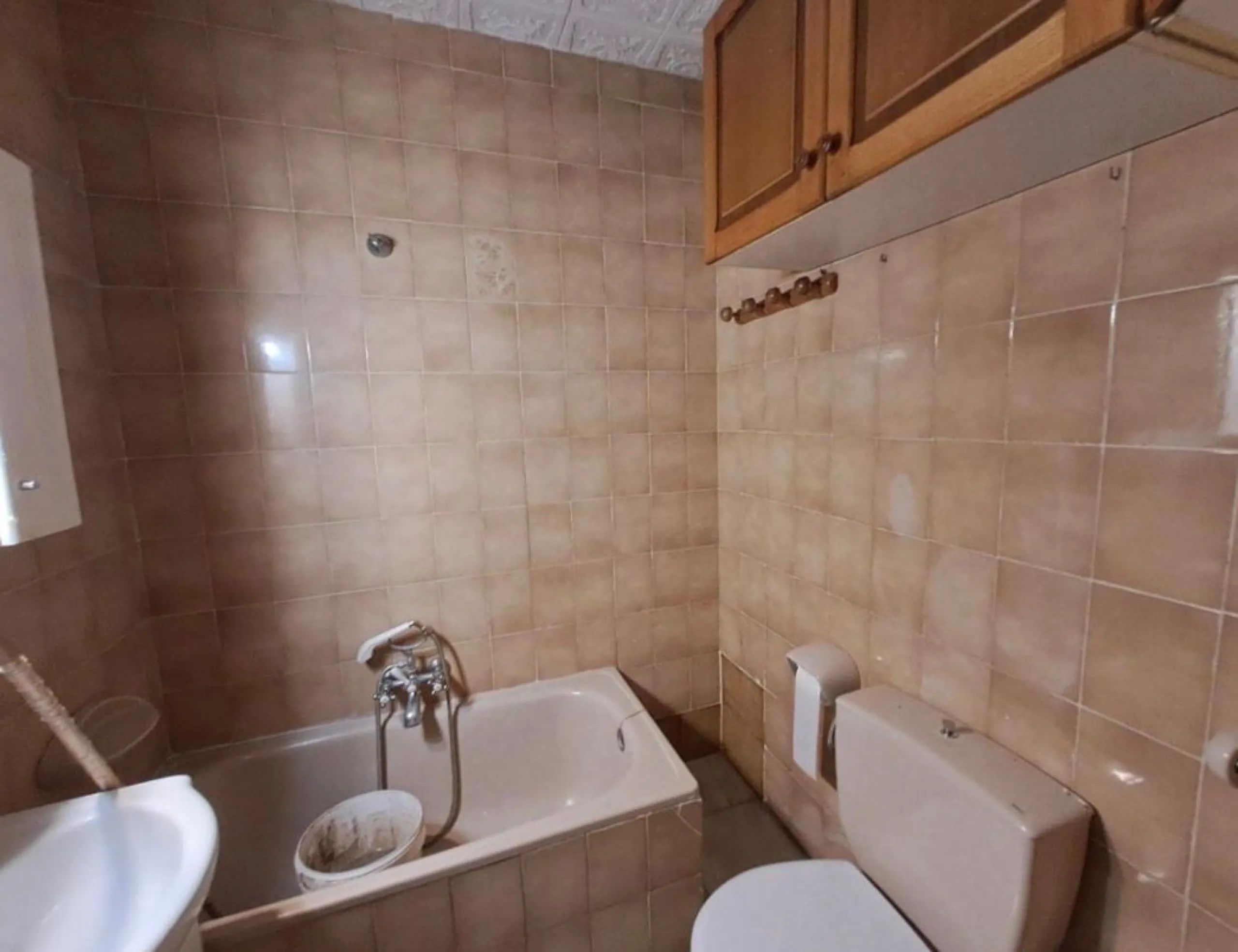 Commercial - Hotel в продаже в Marbella, Málaga. Площадь дома 1018 м²