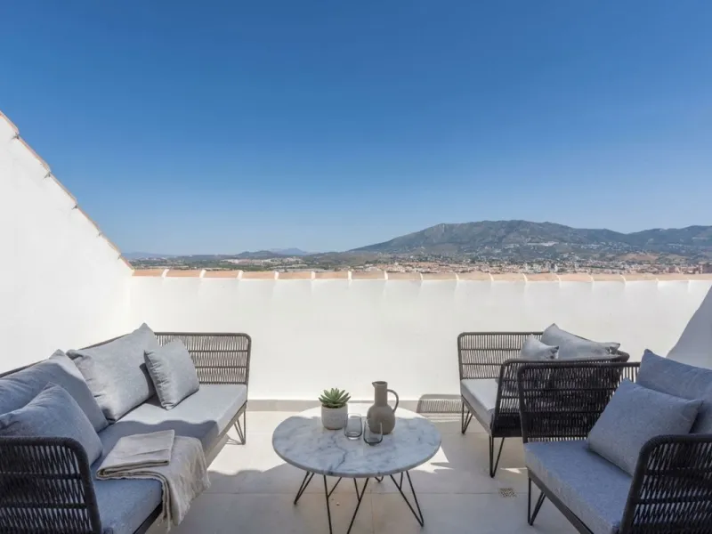 Licensed Investment Apartment with Sea Views | Fuengirola