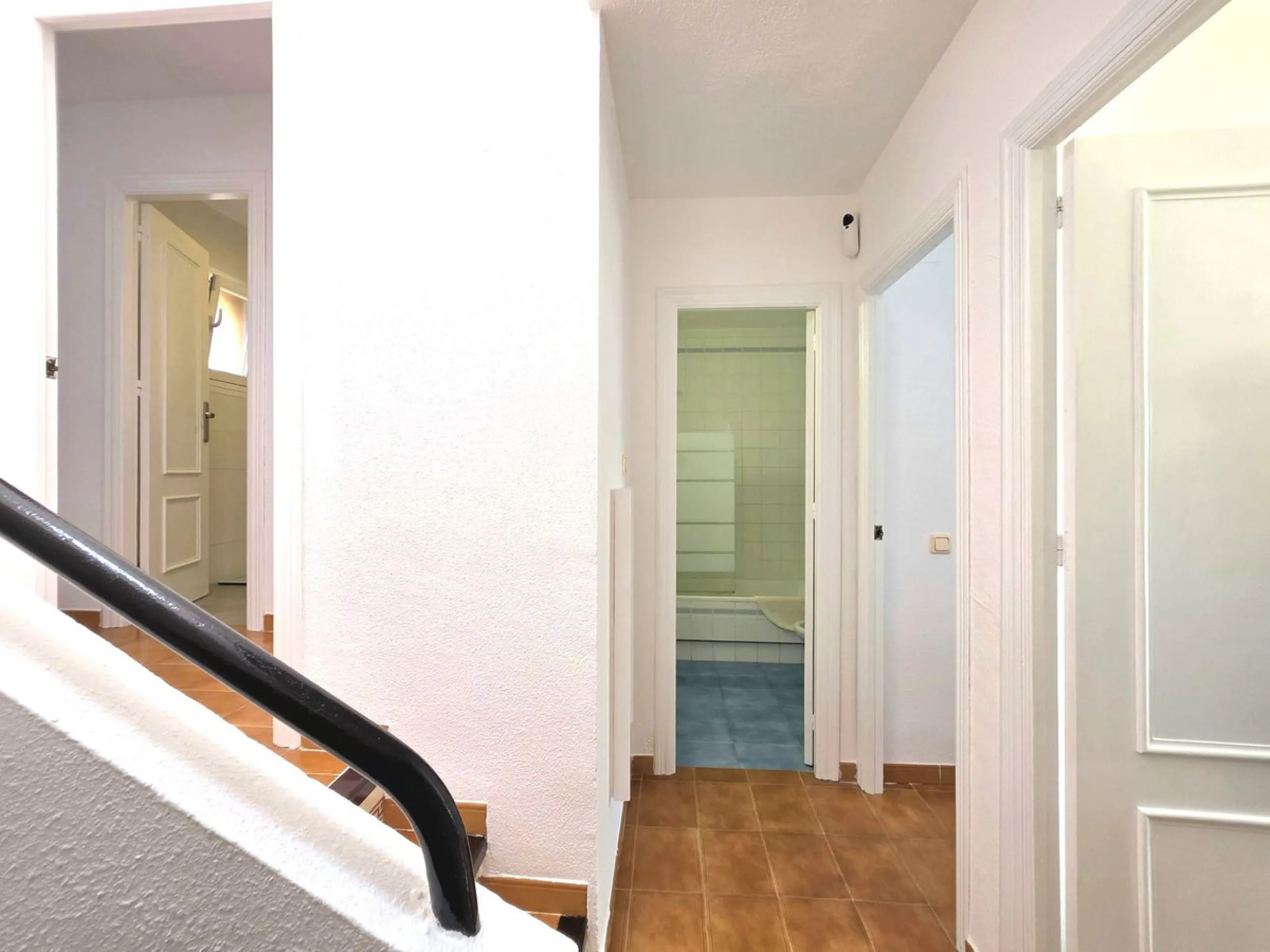 This beautiful 3 bed townhouse is located in a fantastic area, walking distance to all amenities and the beach. The house is Andalucian in style, built over 3 levels and sold fully furnished. On the ground level you are greeted by an entrance hall and lar