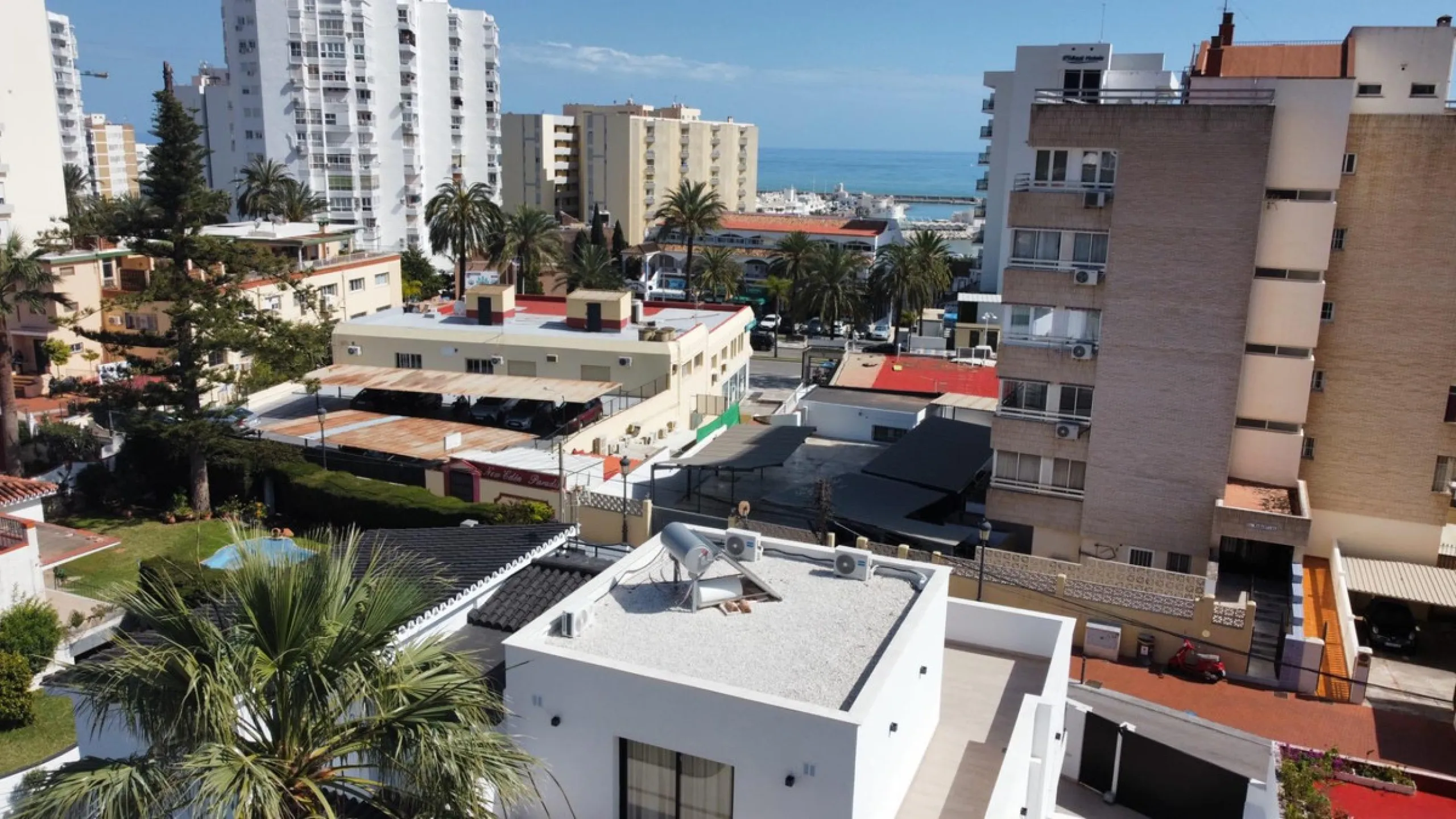 Luxury Villa and Apartment for Sale – practically two villas, each with its own private pool and parking. Exclusive Investment Just Steps from the Sea.