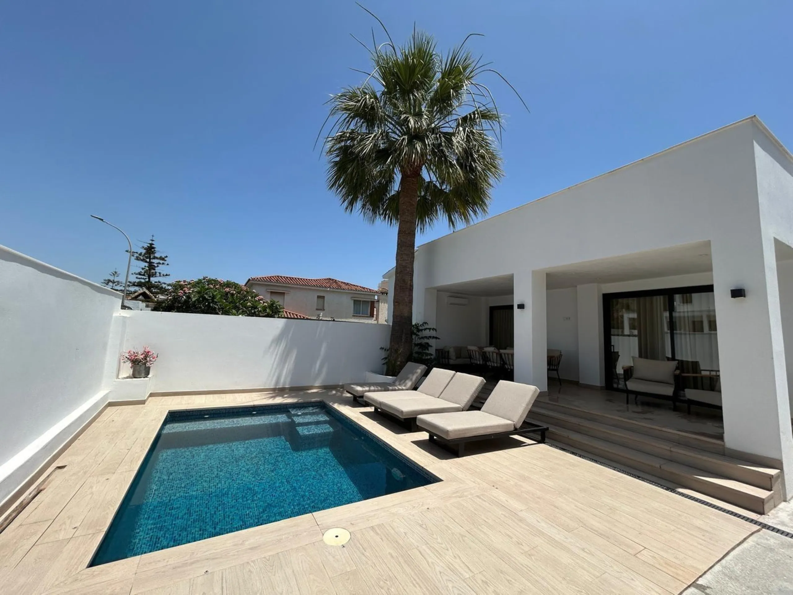 Luxury Villa and Apartment for Sale – practically two villas, each with its own private pool and parking. Exclusive Investment Just Steps from the Sea.
