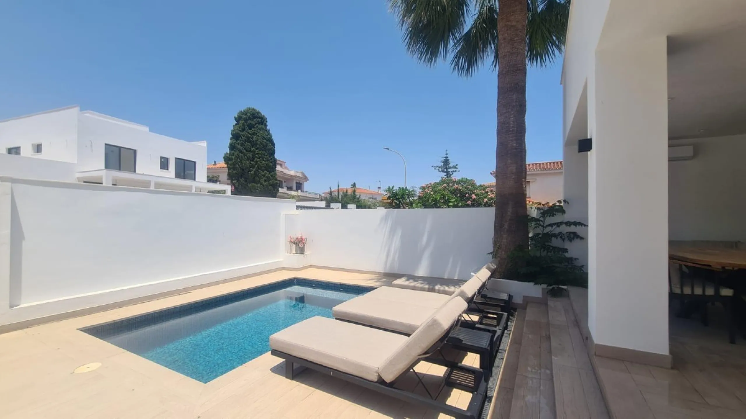 Luxury Villa and Apartment for Sale – practically two villas, each with its own private pool and parking. Exclusive Investment Just Steps from the Sea.