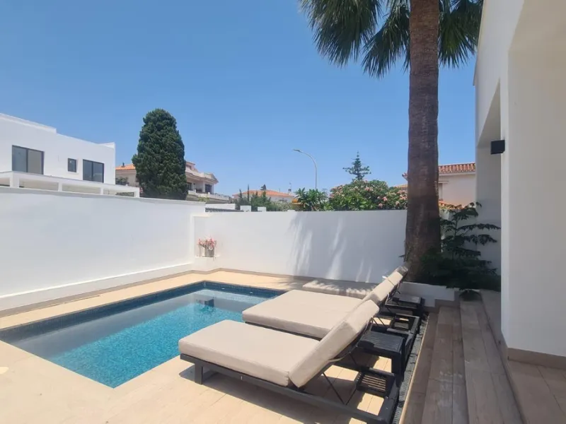 Luxury Villa and Apartment for Sale – practically two villas, each with its own private pool and parking. Exclusive Investment Just Steps from the Sea.
