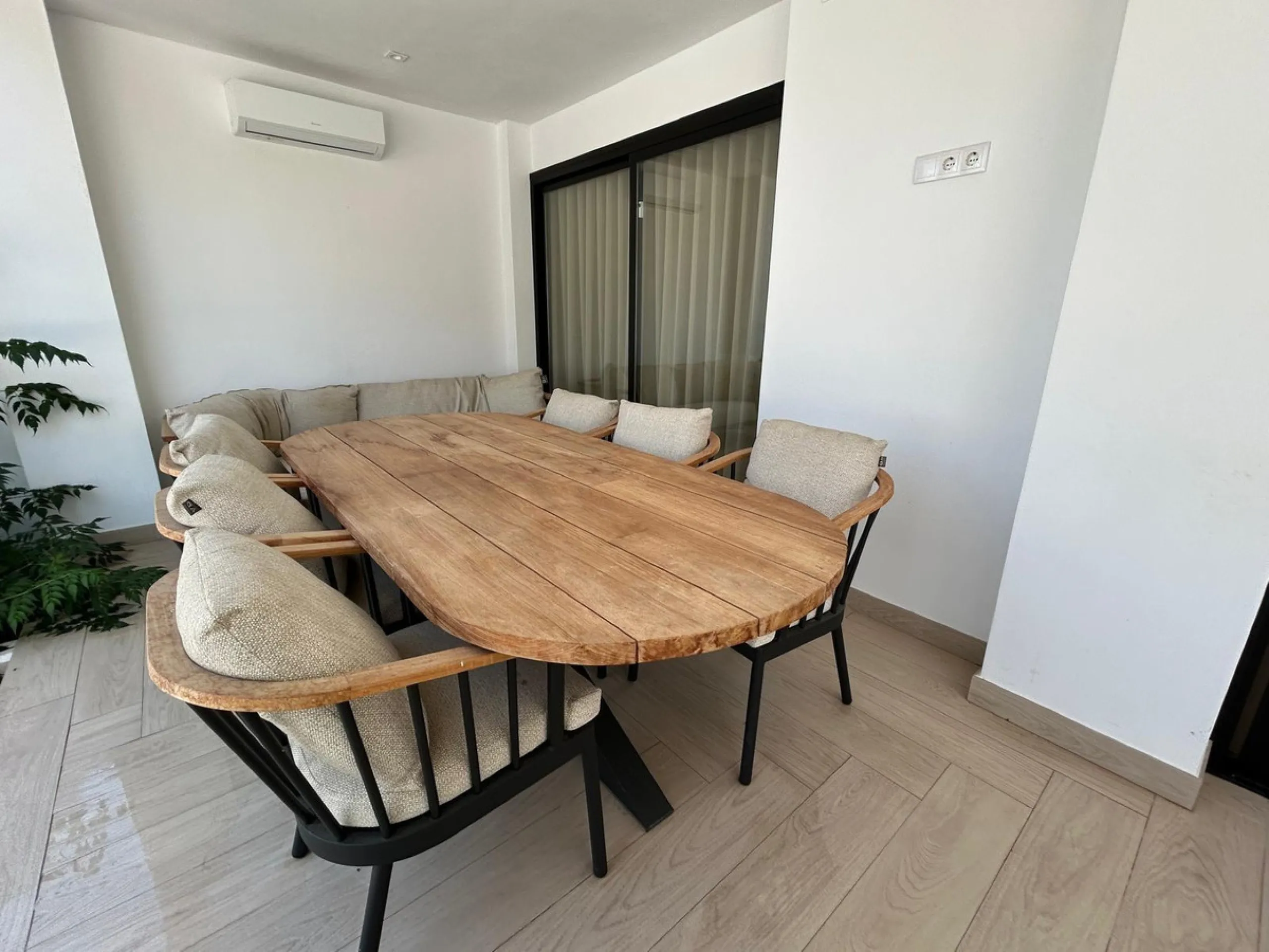 Luxury Villa and Apartment for Sale – practically two villas, each with its own private pool and parking. Exclusive Investment Just Steps from the Sea.