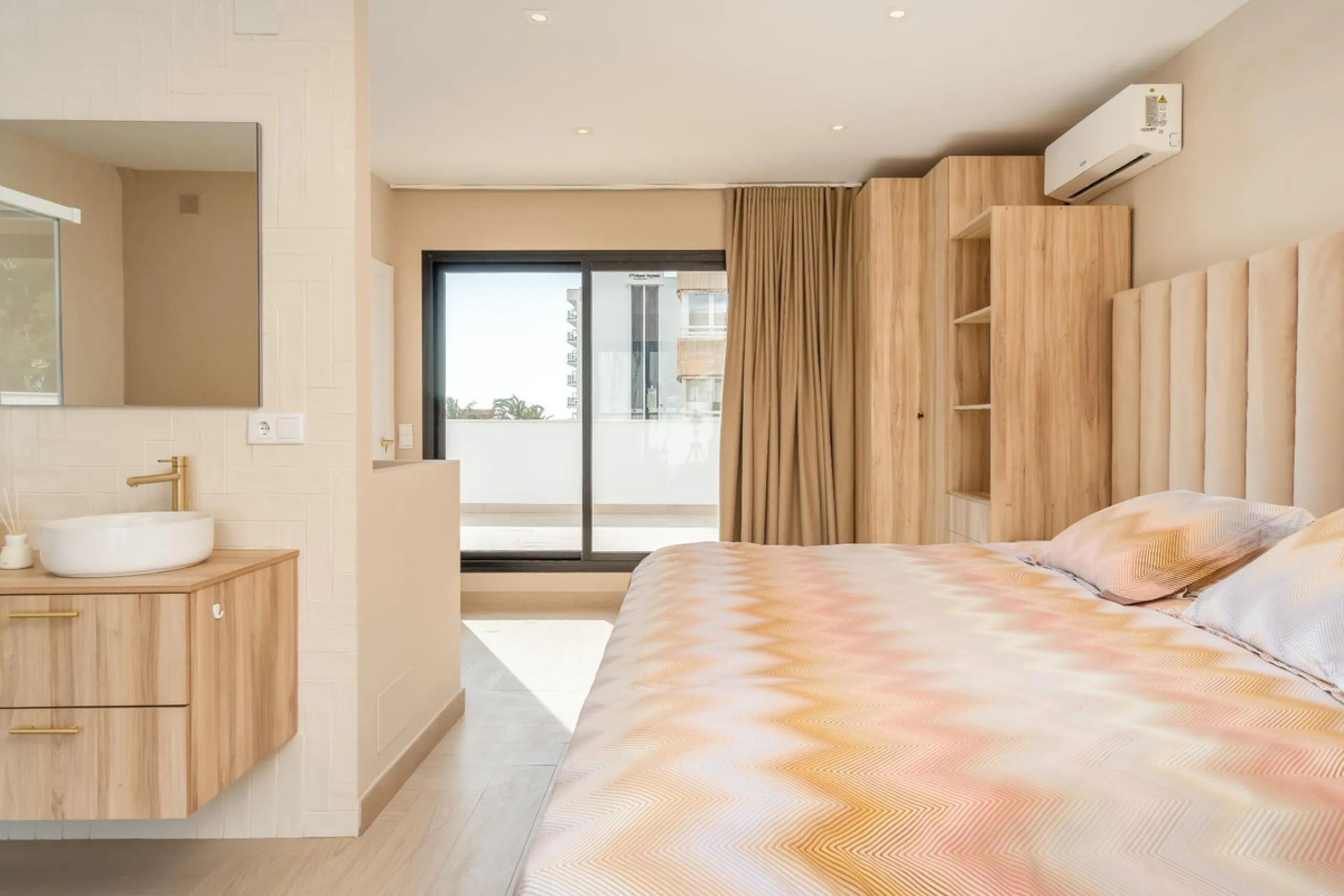 Luxury Villa and Apartment for Sale – practically two villas, each with its own private pool and parking. Exclusive Investment Just Steps from the Sea.