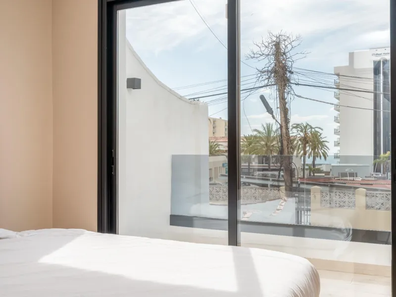 Luxury Villa and Apartment for Sale – practically two villas, each with its own private pool and parking. Exclusive Investment Just Steps from the Sea.