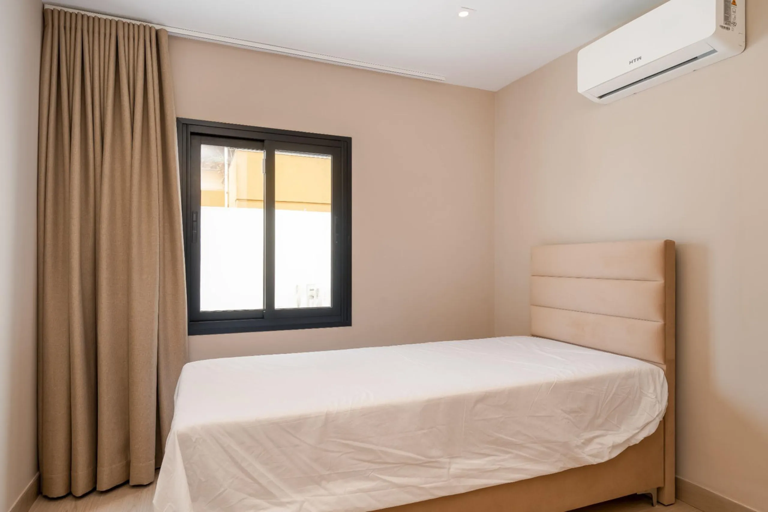 Luxury Villa and Apartment for Sale – practically two villas, each with its own private pool and parking. Exclusive Investment Just Steps from the Sea.