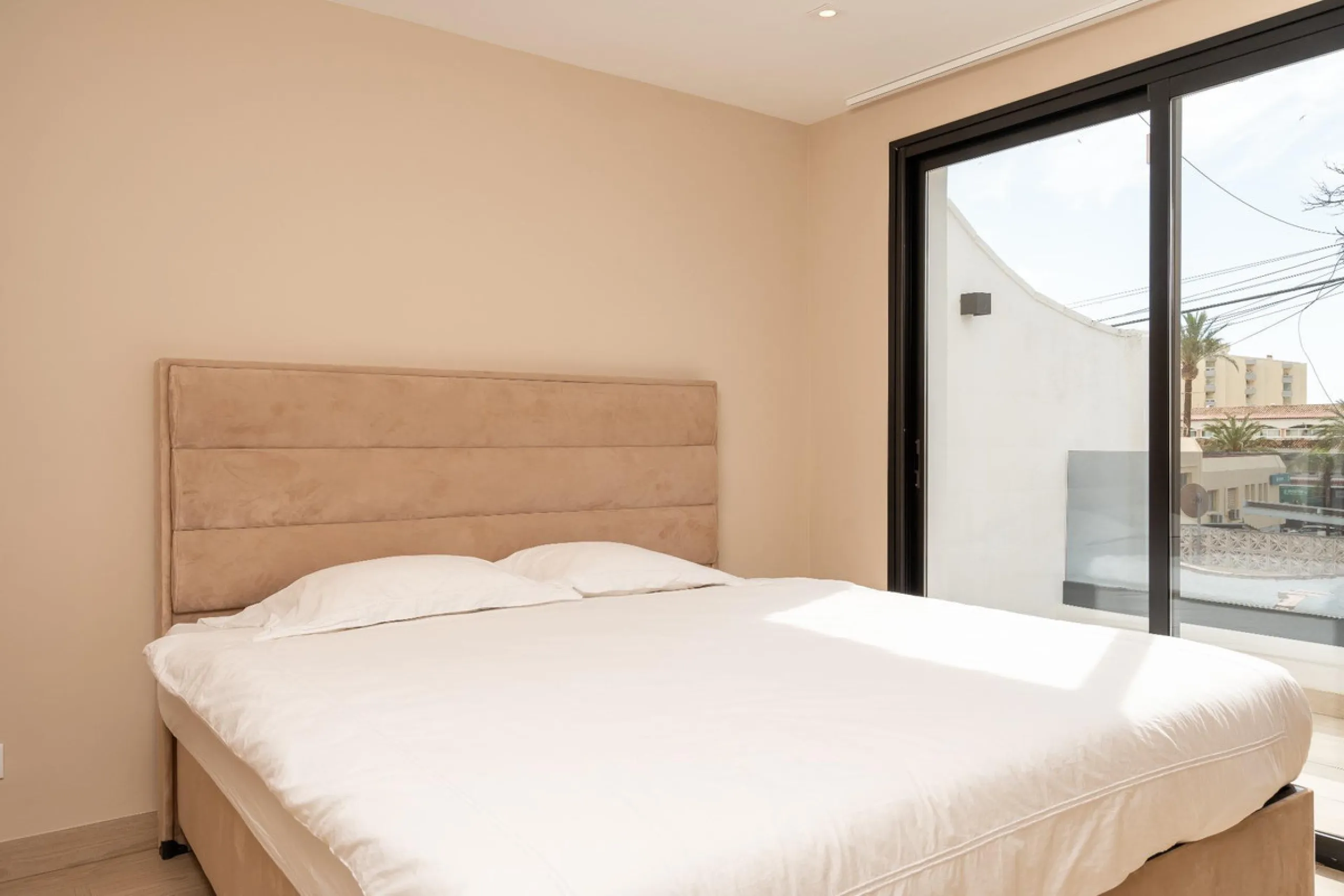 Luxury Villa and Apartment for Sale – practically two villas, each with its own private pool and parking. Exclusive Investment Just Steps from the Sea.