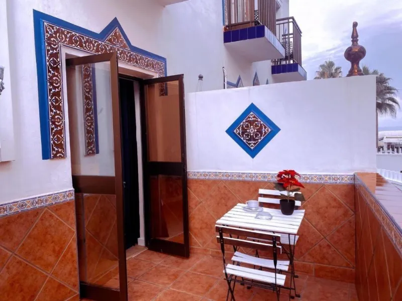 Commercial - Hostel в продаже в Torremolinos, Málaga. В доме 16 спален и 14 ванных комнат. Площадь дома 477 м²
