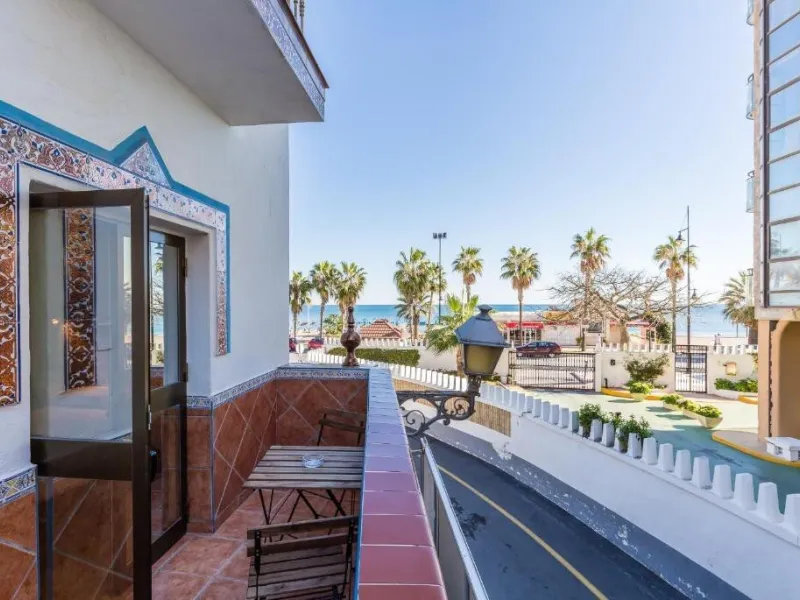 Commercial - Hostel в продаже в Torremolinos, Málaga. В доме 16 спален и 14 ванных комнат. Площадь дома 477 м²
