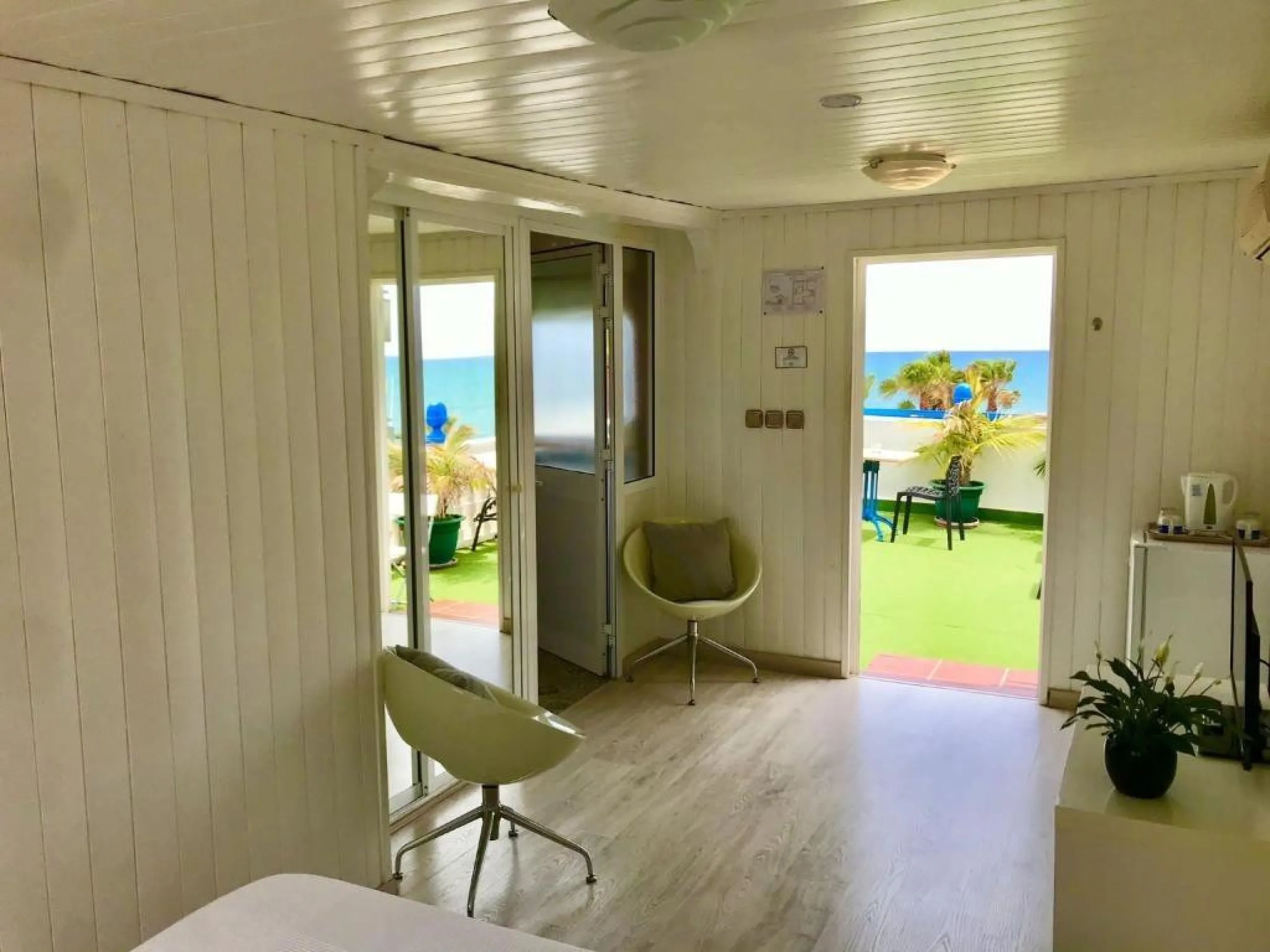 Commercial - Hostel в продаже в Torremolinos, Málaga. В доме 16 спален и 14 ванных комнат. Площадь дома 477 м²