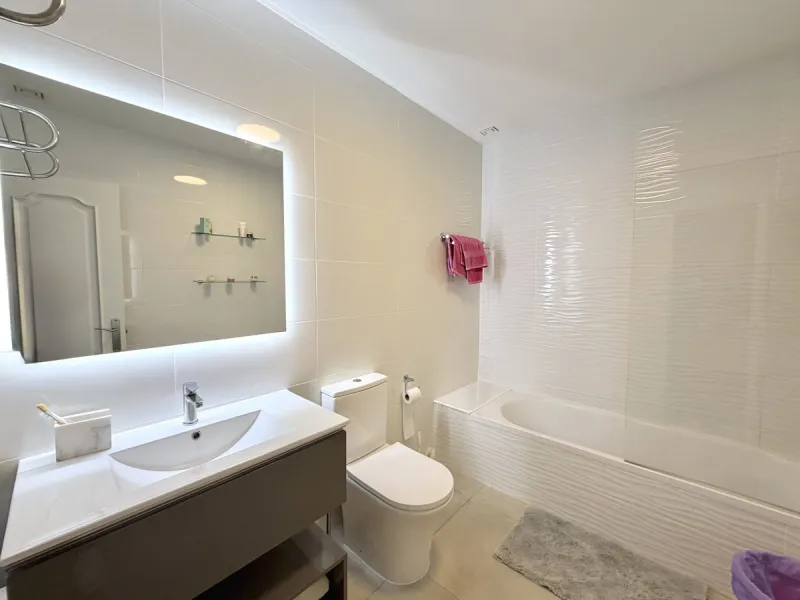 This elegant three-bedroom house is situated in the charming area of Secadero, Casares Pueblo, within the picturesque municipality of Casares, Malaga.