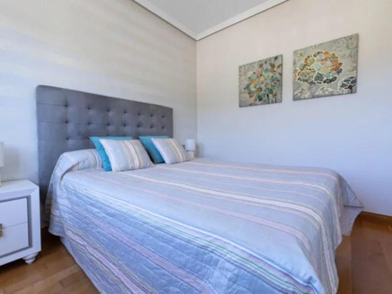 BEAUTIFUL APARTMENT JUST 1,000 METERS FROM THE SEA AND WITH SEA AND MOUNTAIN VIEWS.