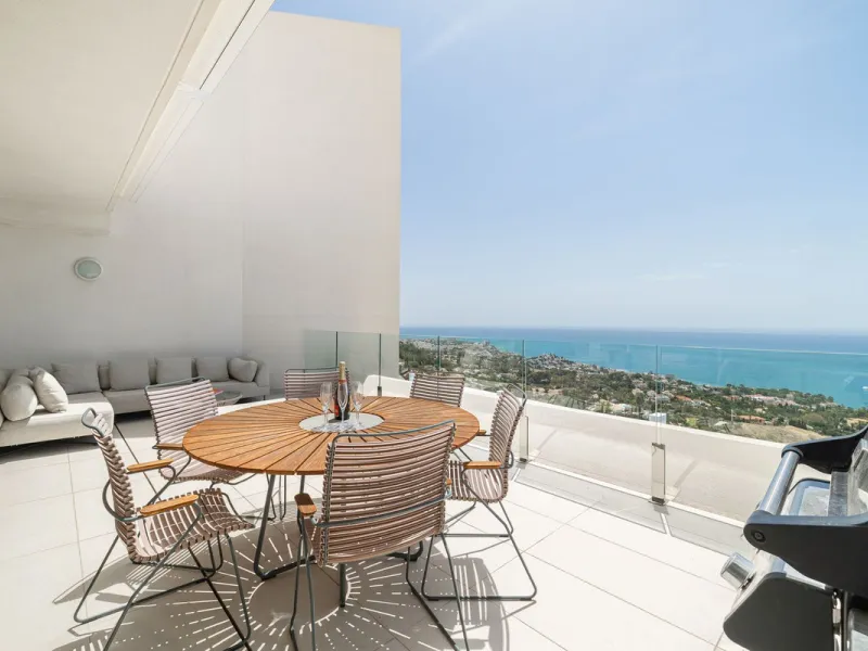 Spectacular Duplex Penthouse with Panoramic Sea Views in Exclusive Stupa Hills, Benalmádena
