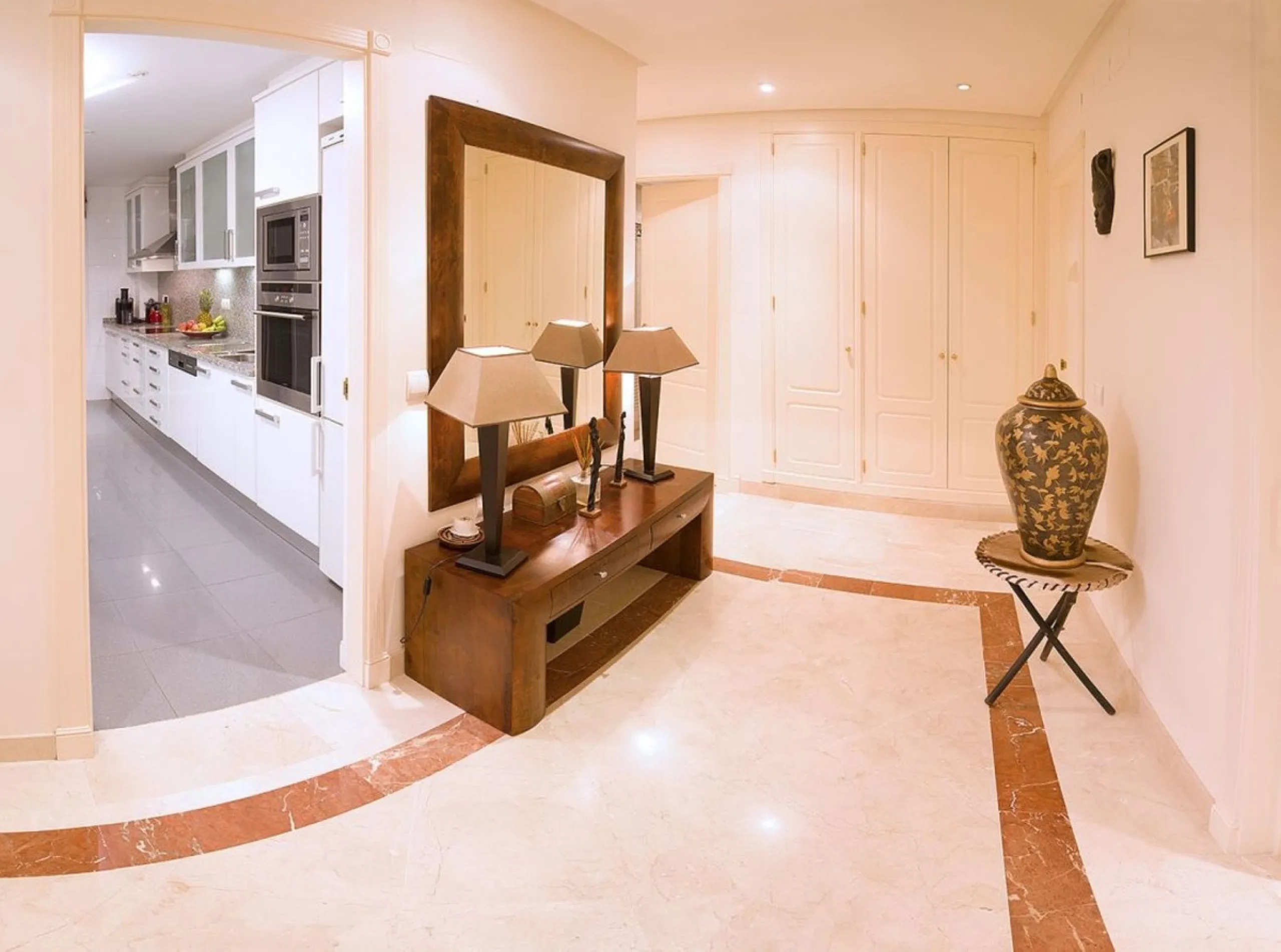 Living in the heart of Nueva Andalucía is a statement of intent, but doing so in this property elevates you to a new pinnacle of refinement. Designed for those who refuse to compromise on quality of life, this residence is an ode to detail: from the deep,