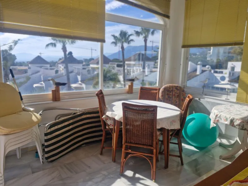 Top floor apartment very close to the beach in Costabella in East Marbella with beautiful sea views