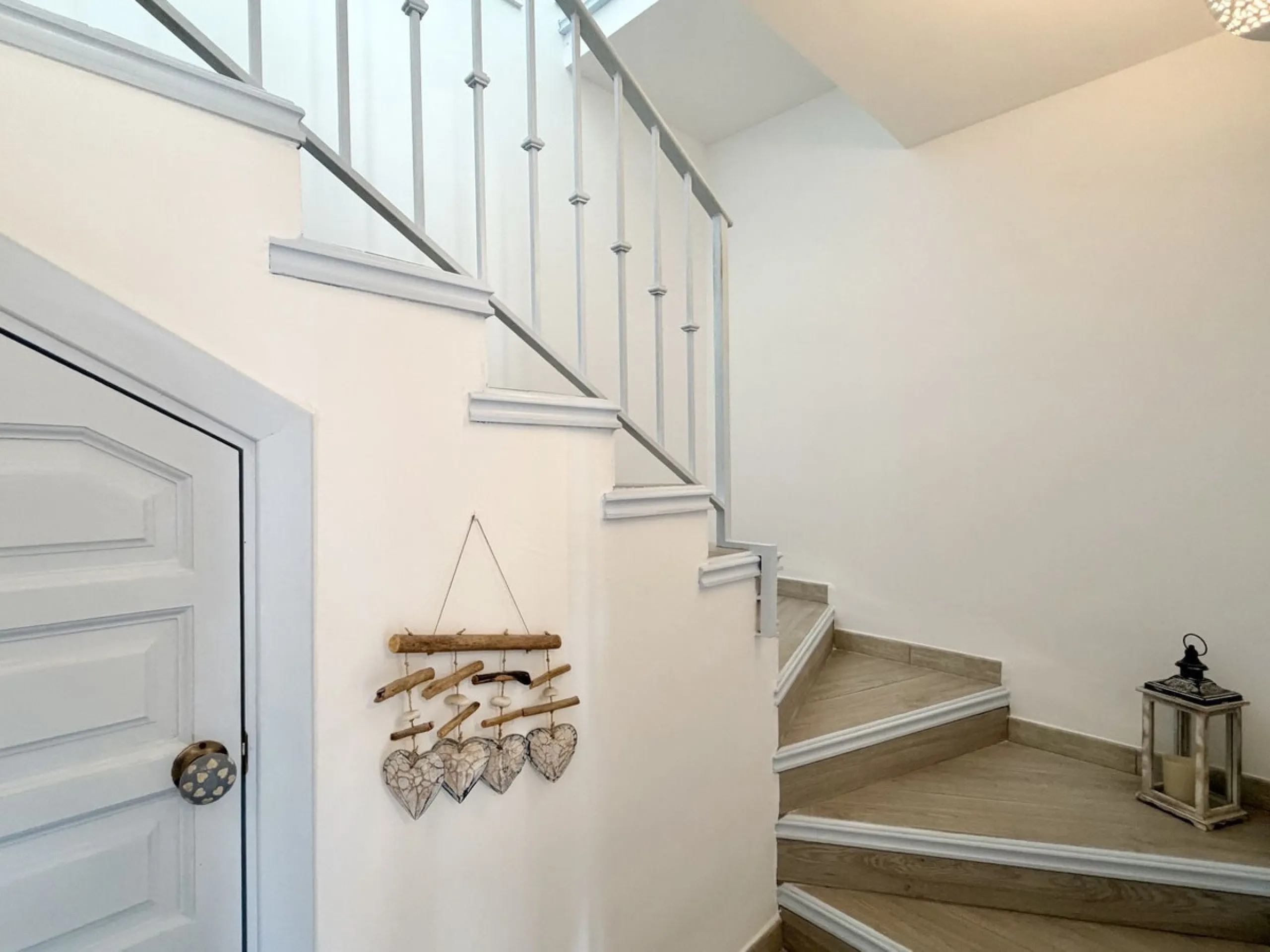 EXCLUSIVE to Nerja Properties - Set on the peaceful edge of the whitewashed village of Frigiliana, this beautifully maintained duplex apartment offers a rare blend of tranquillity, space, and spectacular scenery. A much-loved family home for many years, t