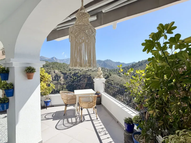 EXCLUSIVE to Nerja Properties - Set on the peaceful edge of the whitewashed village of Frigiliana, this beautifully maintained duplex apartment offers a rare blend of tranquillity, space, and spectacular scenery. A much-loved family home for many years, t