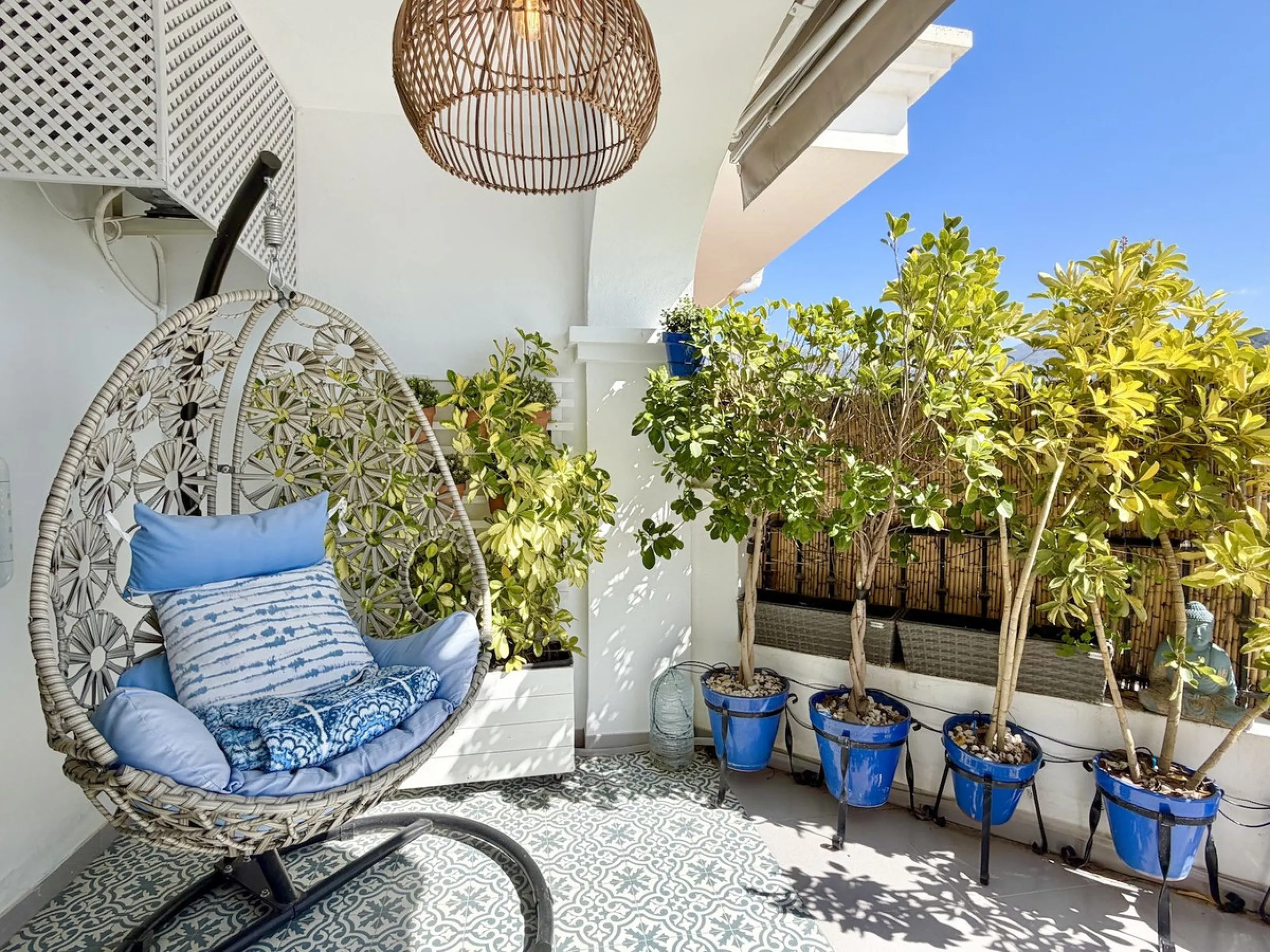 EXCLUSIVE to Nerja Properties - Set on the peaceful edge of the whitewashed village of Frigiliana, this beautifully maintained duplex apartment offers a rare blend of tranquillity, space, and spectacular scenery. A much-loved family home for many years, t