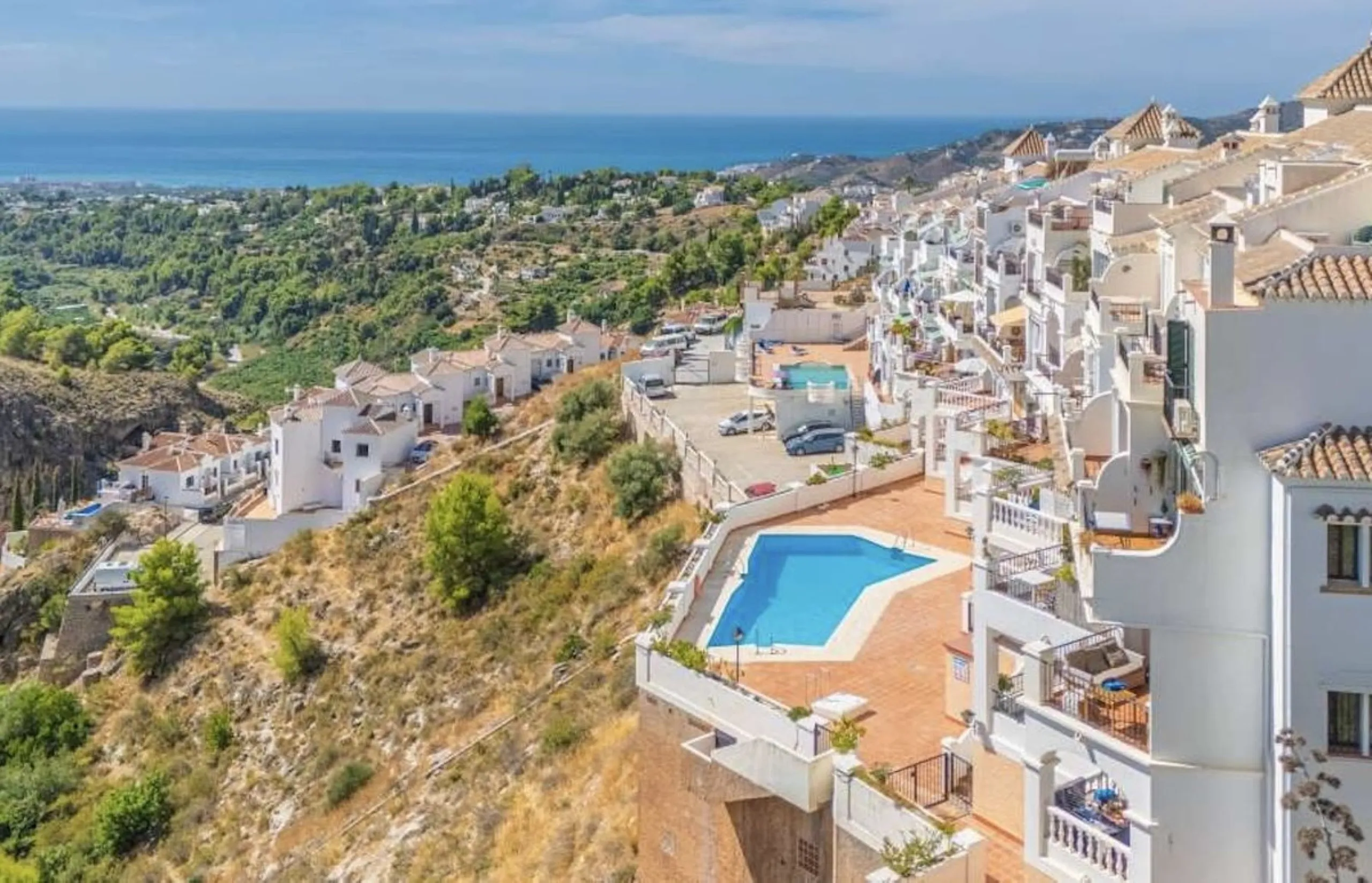 EXCLUSIVE to Nerja Properties - Set on the peaceful edge of the whitewashed village of Frigiliana, this beautifully maintained duplex apartment offers a rare blend of tranquillity, space, and spectacular scenery. A much-loved family home for many years, t